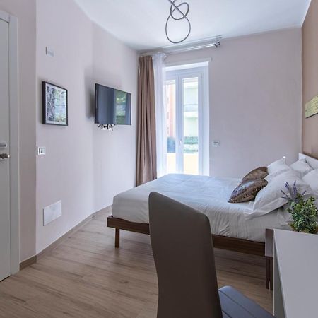 Mama Guest House Чампино Экстерьер фото