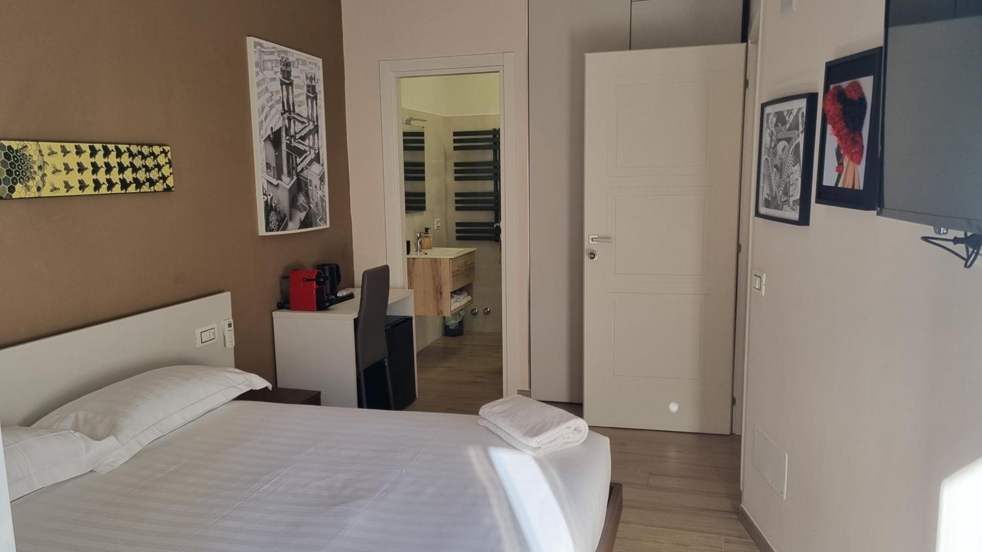 Mama Guest House Чампино Экстерьер фото