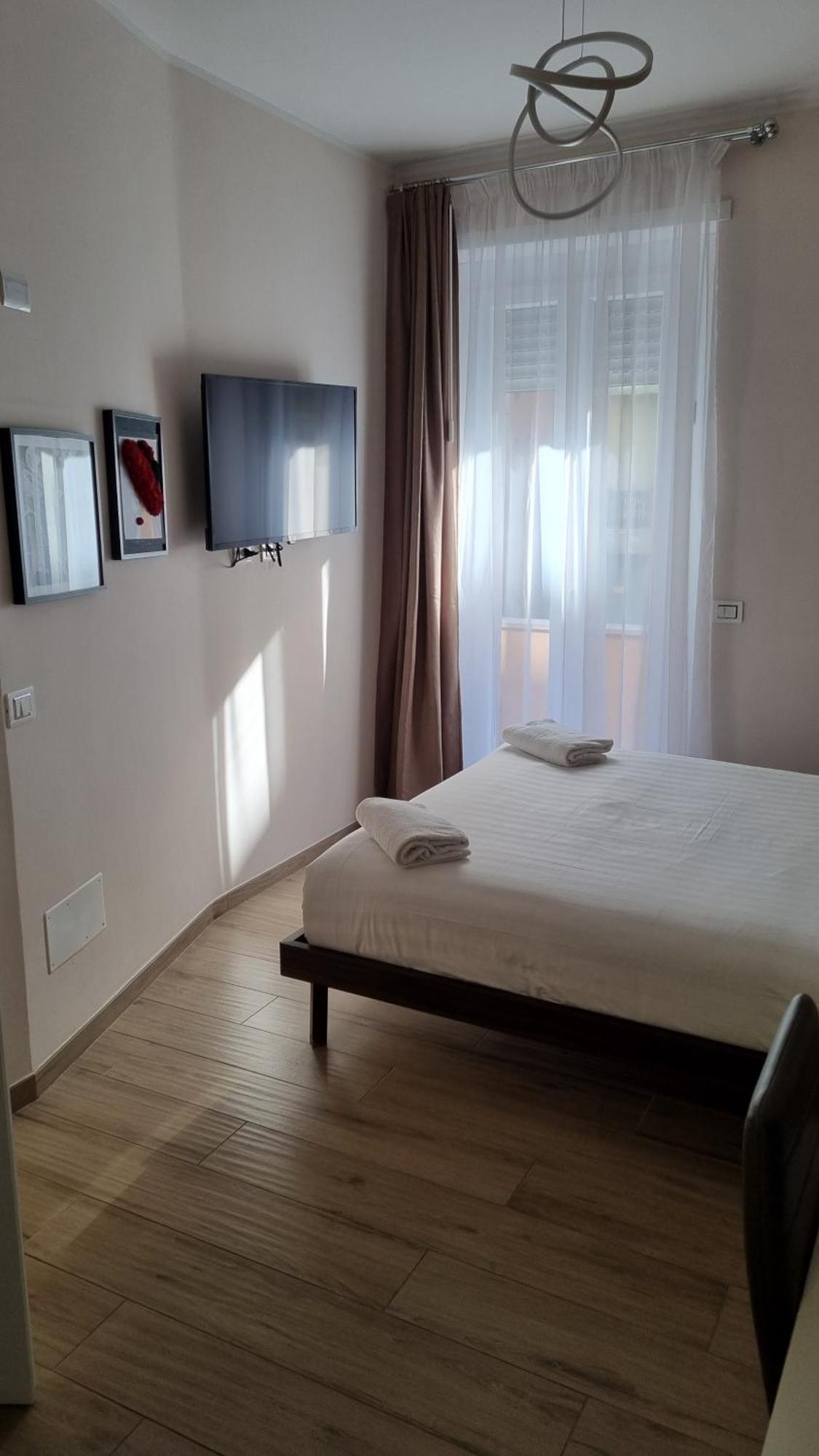 Mama Guest House Чампино Экстерьер фото